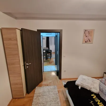 Winer A Apartment